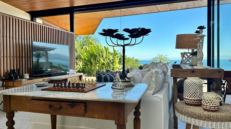 Vista mar, casa moderna e condomínio costeiro