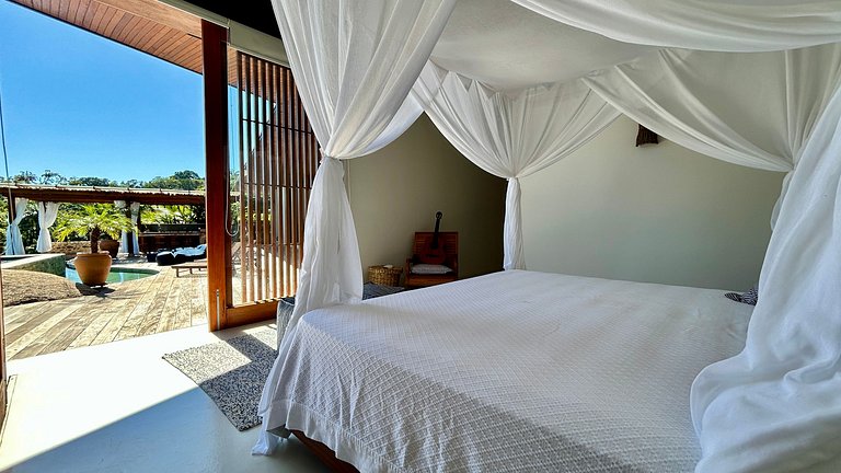 Vista mar, casa moderna e condomínio costeiro