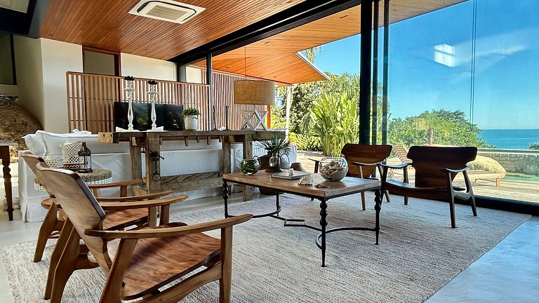 Vista mar, casa moderna e condomínio costeiro