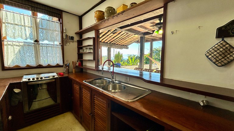 Piscina, espaço gourmet e vista