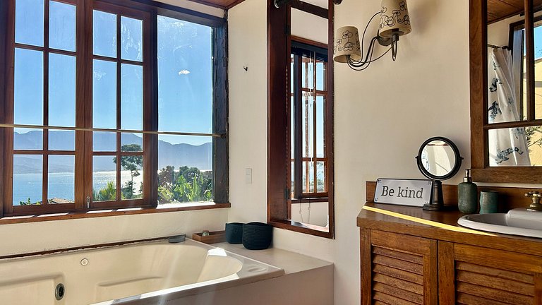 Piscina, espaço gourmet e vista