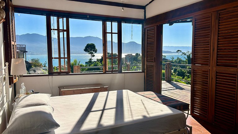 Piscina, espaço gourmet e vista