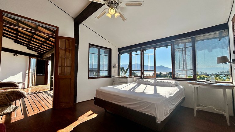 Piscina, espaço gourmet e vista
