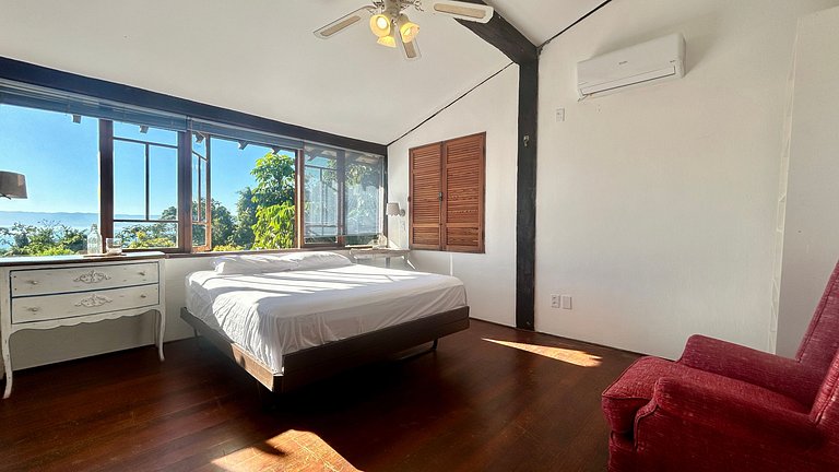 Piscina, espaço gourmet e vista