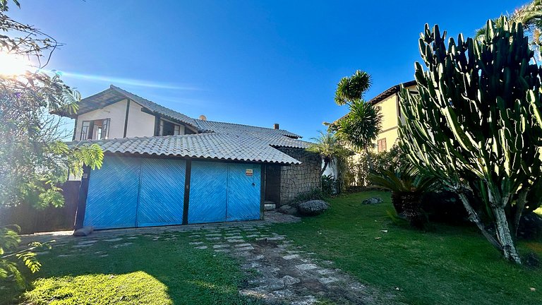 Piscina, espaço gourmet e vista
