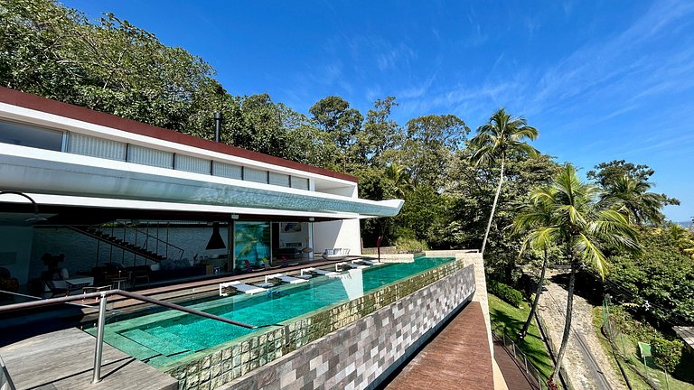 Casa Barco - Um ícone da arquitetura Ilhabela