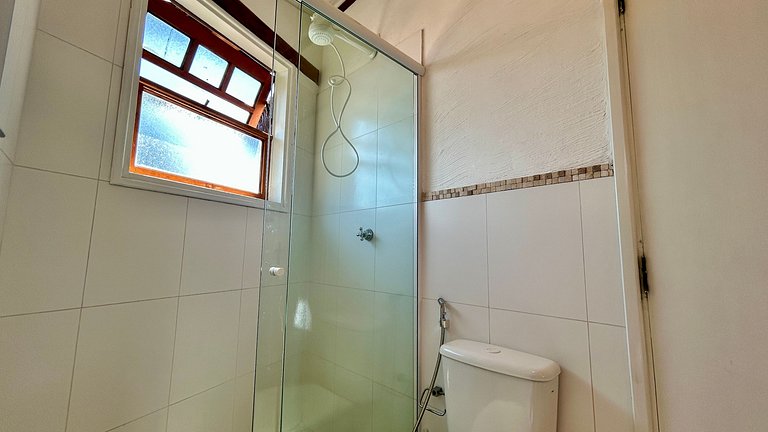 Piscina aquecida, espaço gourmet a 50m da praia