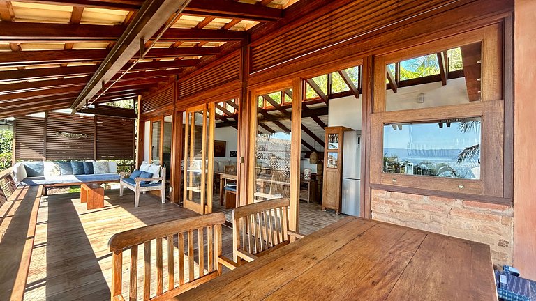 Casa aconchegante, vista espetacular para o mar