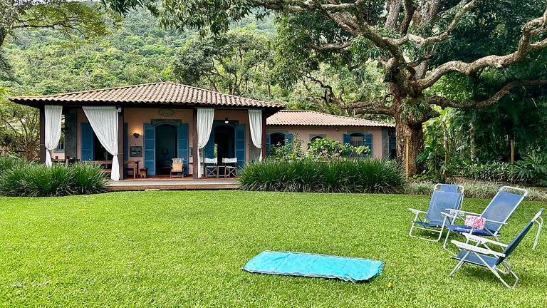 Casa à beira-mar ao Norte de Ilhabela