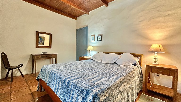 Casa à beira-mar ao Norte de Ilhabela