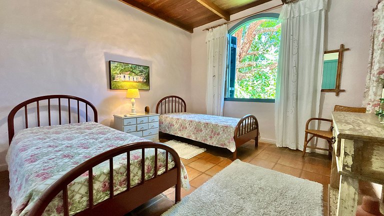 Casa à beira-mar ao Norte de Ilhabela