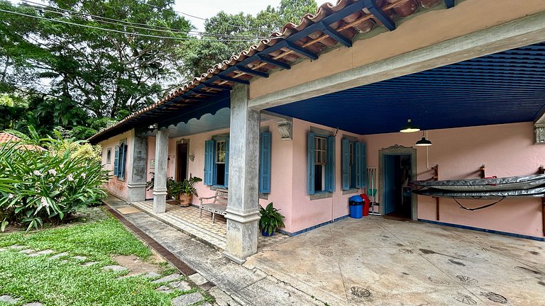 Casa à beira-mar ao Norte de Ilhabela
